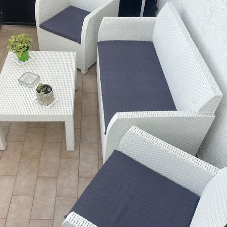 Appartamento Giardini Naxos Butterflies Home 스키조 외부 사진