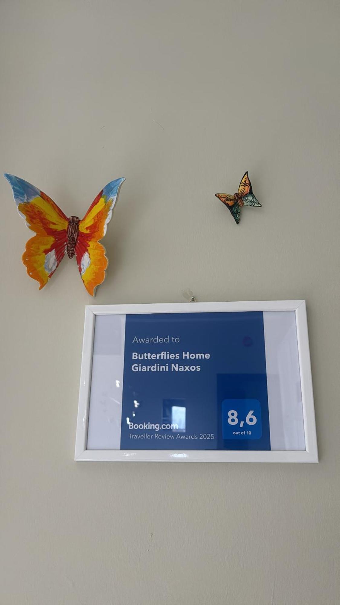 Appartamento Giardini Naxos Butterflies Home 스키조 외부 사진